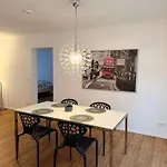 Apartment 2-zimmer Direkt In Der Altstadt *